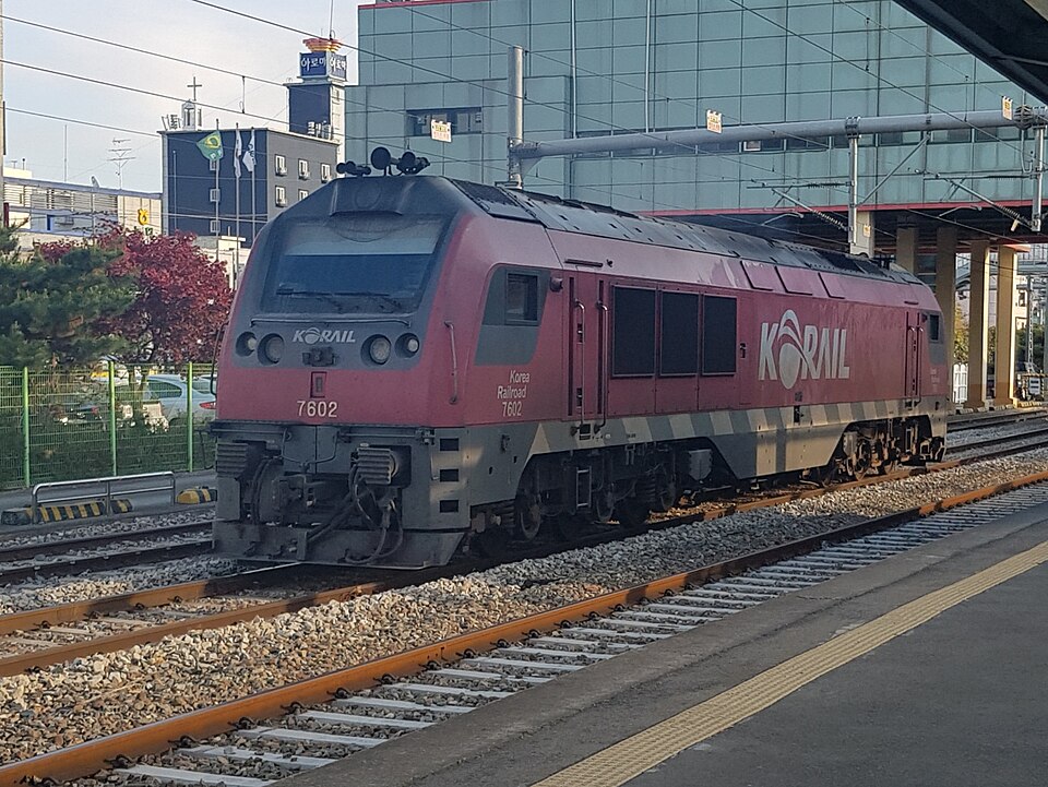 7601호(앞)와 7602호(뒤)