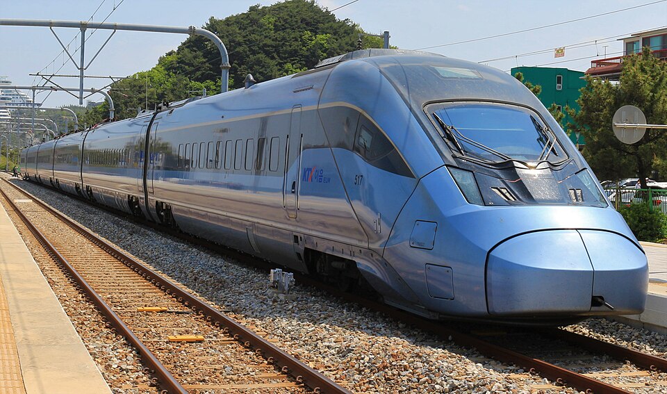 정동진역의 KTX-이음